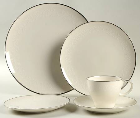 Lorelei 40 Piece Estate Set