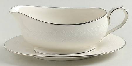Lorelei Gravy Boat & Underplate