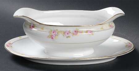 The Lorraine  Gravy Boat with Attached Underplate
