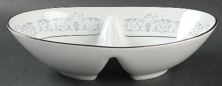 Lorraine 10" Oval Divided Vegetable Bowl