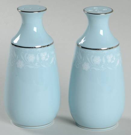 Love Song Salt & Pepper Set