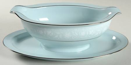 Love Song Gravy Boat with Attached Underplate
