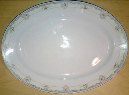Louvaine 13" Oval Serving Platter