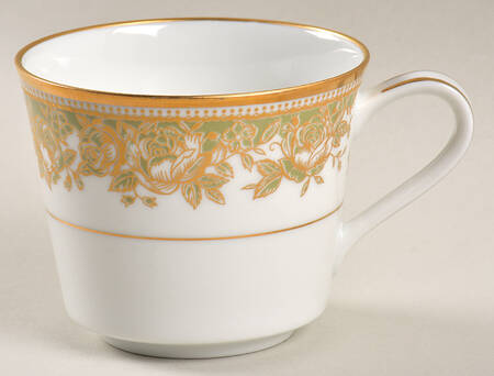 Lucerne Footed Cup