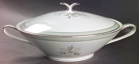 Lucille Round Covered Vegetable
