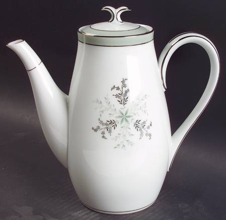 Lucille Coffee Pot & Lid