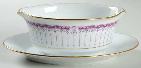 Lucinda Gravy Boat with Attached Underplate