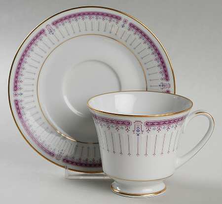 Lucinda Footed Cup & Saucer Set