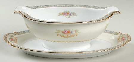 Lurline Gravy Boat with Attached Underplate
