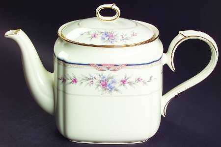Lylewood Teapot & Lid