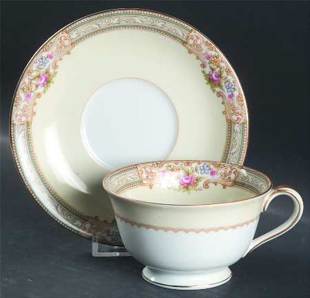 Lynbrook Footed Cup & Saucer Set