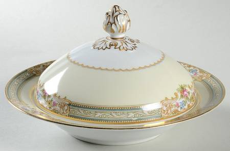 Lynbrook Round Covered Butter