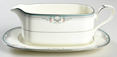 Lyndenwood Gravy Boat & Underplate (Relish/Butter)