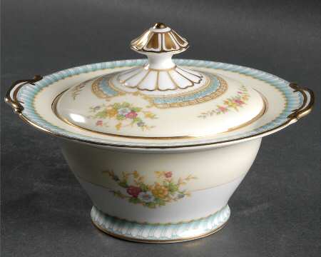 Lynrose Sugar Bowl & Lid