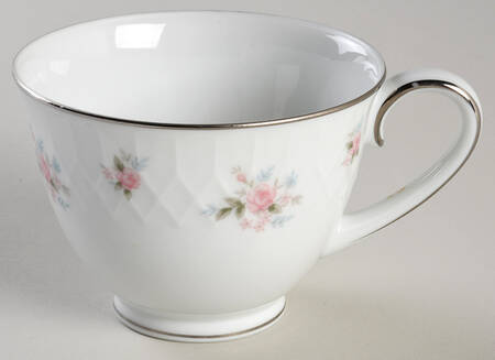 Mabel (Embossed) Footed Cup