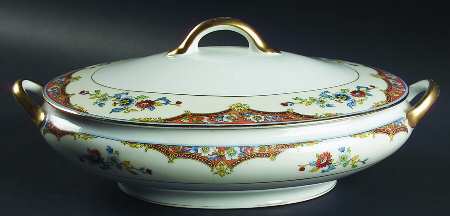 Madeira Oval Covered Vegetable