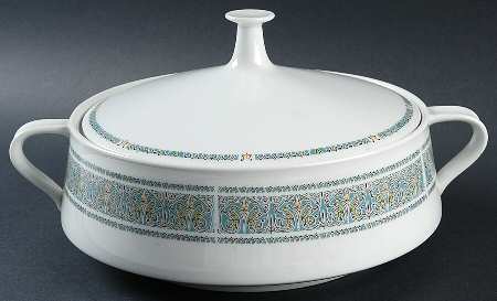 Madiera Round Covered Vegetable