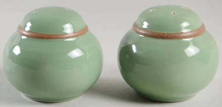 Madera Sea Foam Salt & Pepper Set