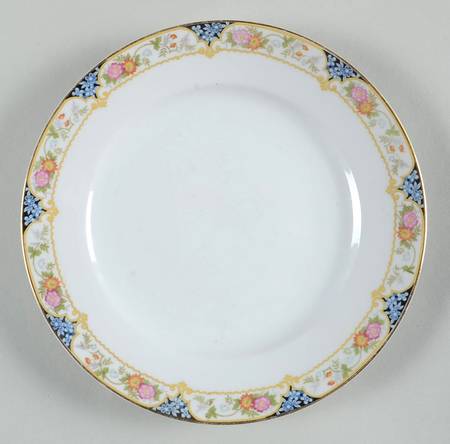 The Magenta Luncheon Plate