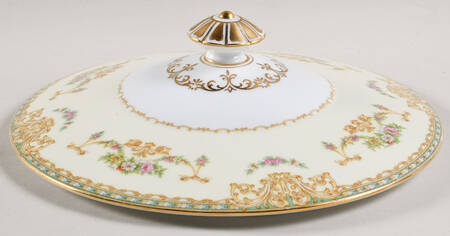 Magnolia Lid for Round Vegetable