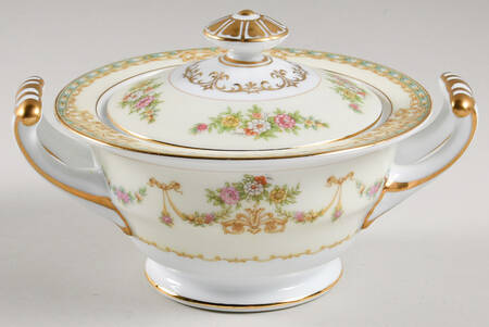 Magnolia Sugar Bowl & Lid
