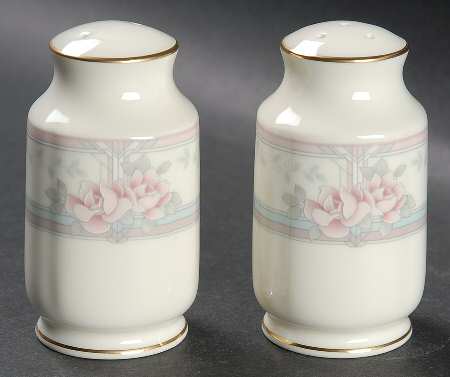 Magnificence Salt & Pepper Set