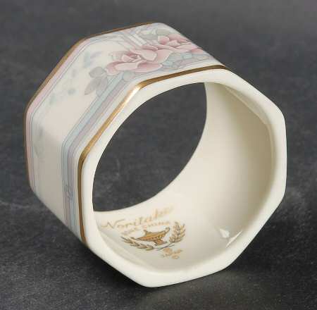 Magnificence Napkin Ring
