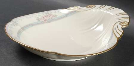 Magnificence Shell Shaped Dish