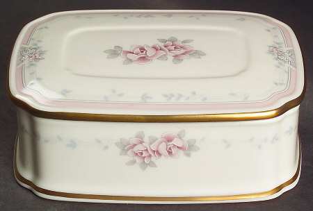 Magnificence Rectangular Box with Lid
