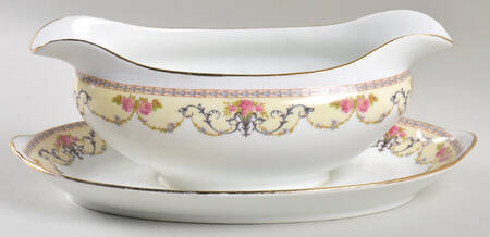 Majestic Gravy Boat with Attached Underplate