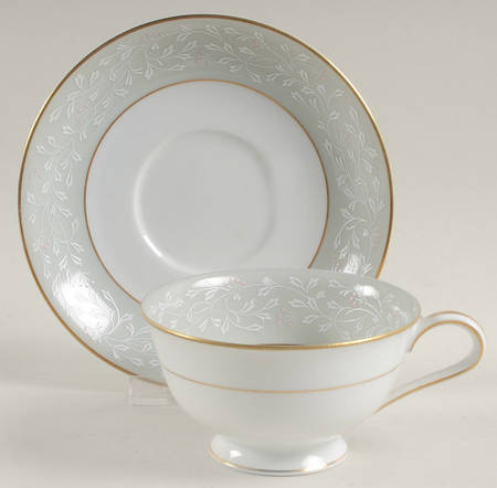 Malibu Footed Cup & Saucer Set