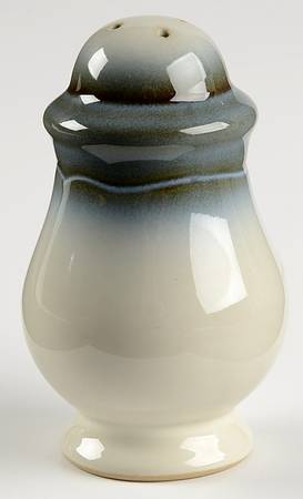 Captivate Pepper Shaker