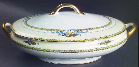 Malvern Oval Covered Vegetable