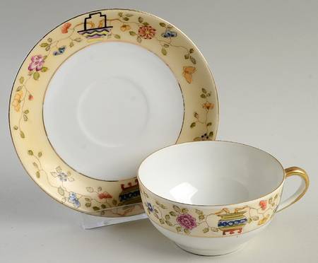 Mandarin Flat Cup & Saucer Set