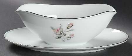 Margot Gravy Boat with Attached Underplate