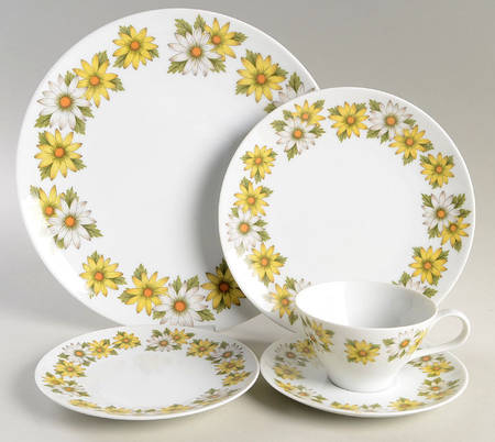 Marguerite 5 Piece Place Setting