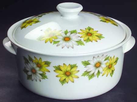 Marguerite 2.5 Qt Round Covered Casserole