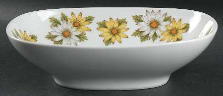 Marguerite 10" Oval Vegetable Bowl
