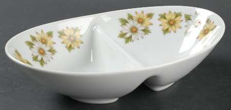 Marguerite 10" Oval Divided Vegetable Bowl