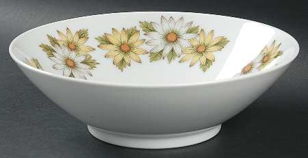 Marguerite 8" Round Vegetable Bowl