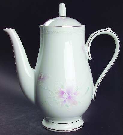 Mariel Coffee Pot & Lid