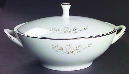 Marietta Round Covered Vegetable