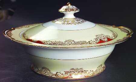 Marietta Round Covered Vegetable