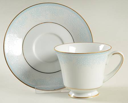 Marina Footed Cup & Saucer Set