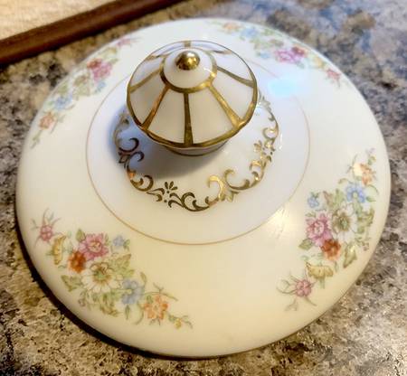 Mariposa Lid for Sugar Bowl