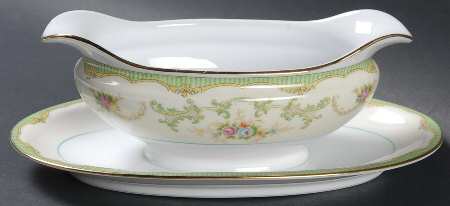 Marlene Green Gravy Boat with Attached Underplate