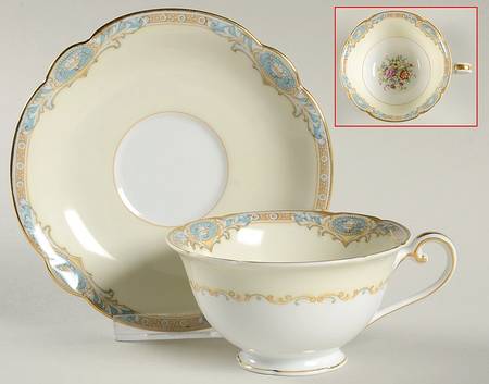 Marvelle Footed Cup & Saucer Set