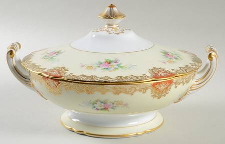 Marvyn Round Covered Vegetable