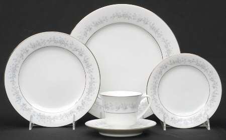 Marywood 40 Piece Estate Set