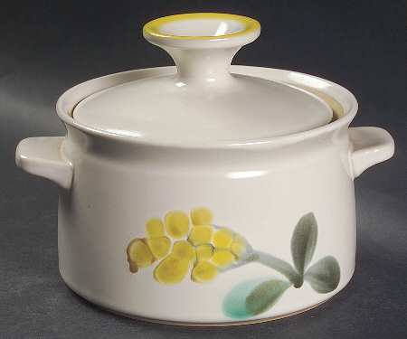 May Song 1.25 Qt Round Covered Casserole